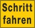 Schritt fahren