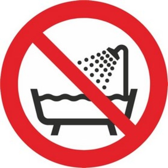 Verbot, dieses Gerät in der Badewanne, Dusche oder über mit Wasser gefülltem Becken zu benutzen Verbot, dieses Gerät in der Badewanne, Dusche oder über mit Wasser gefülltem Becken zu benutzen